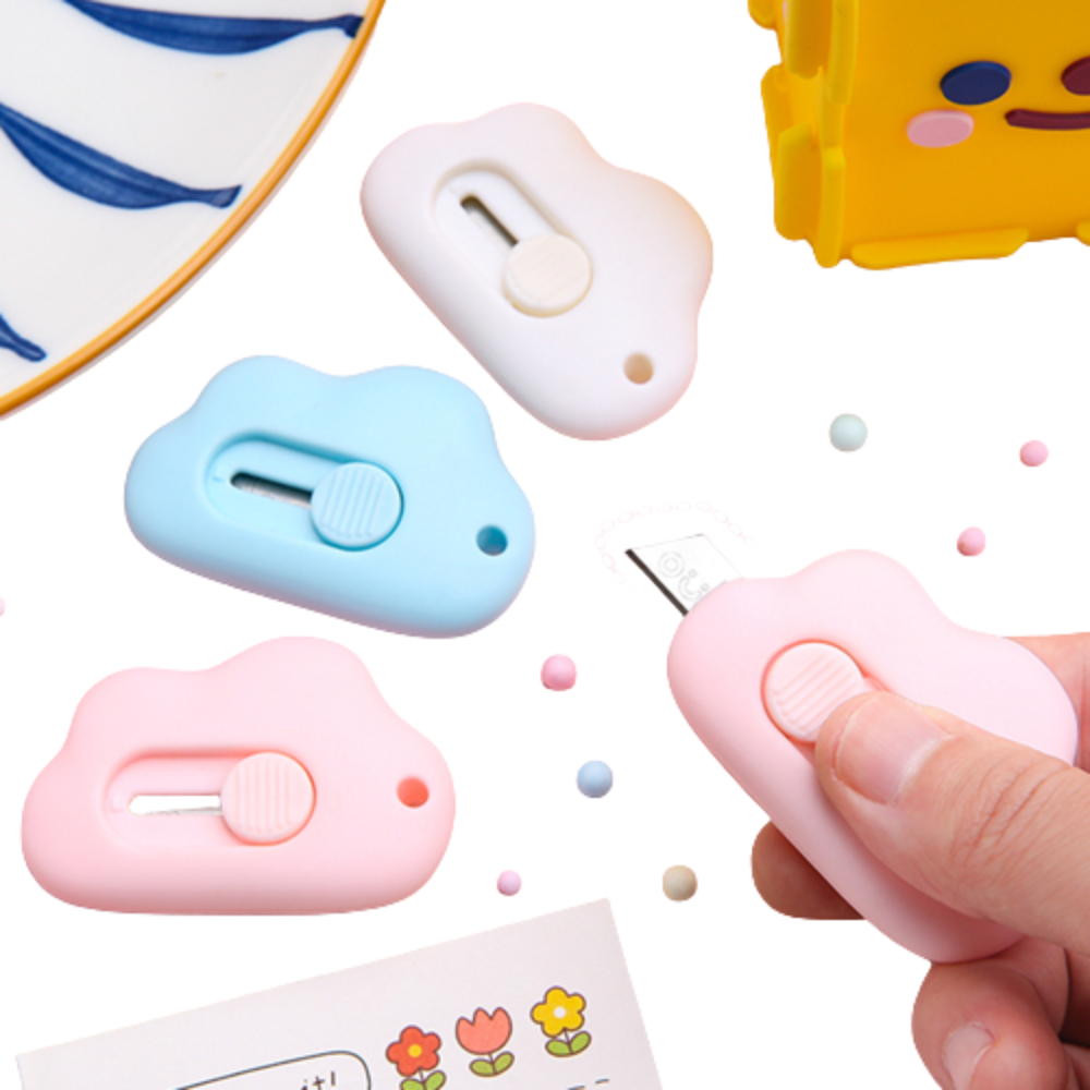 Mini Faca Retrátil - Com Formato De Nuvem
